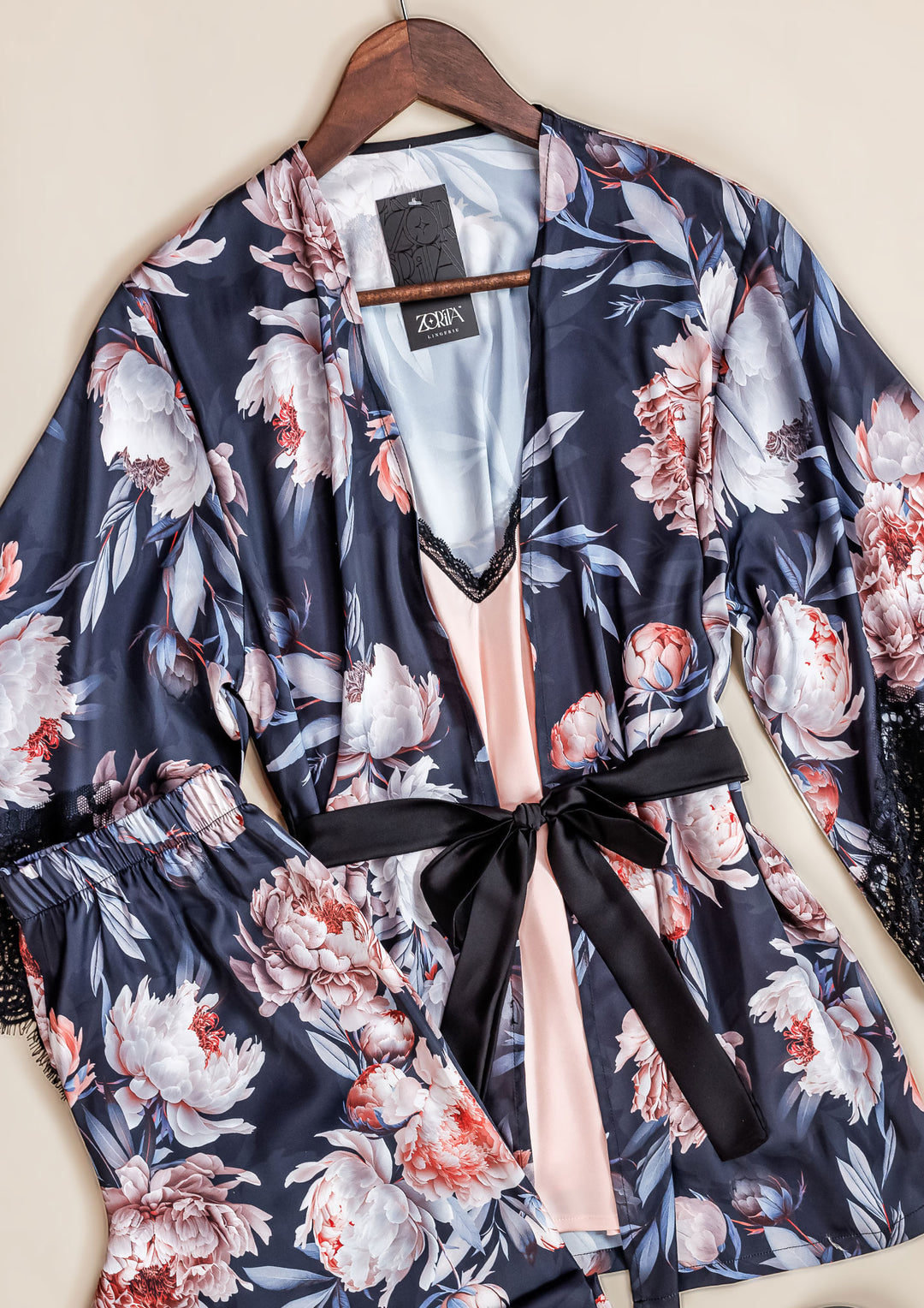 طقم بيجاما ساتان 3 قطع