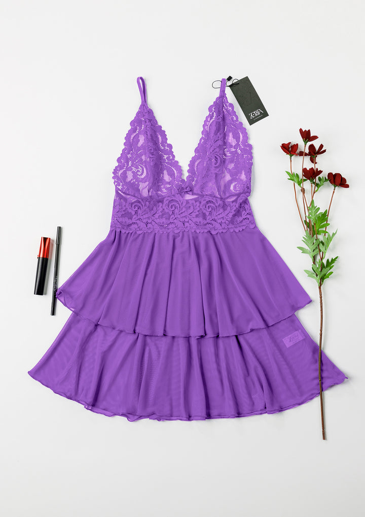 بيبي دول ساتان بلمسة دانتيل