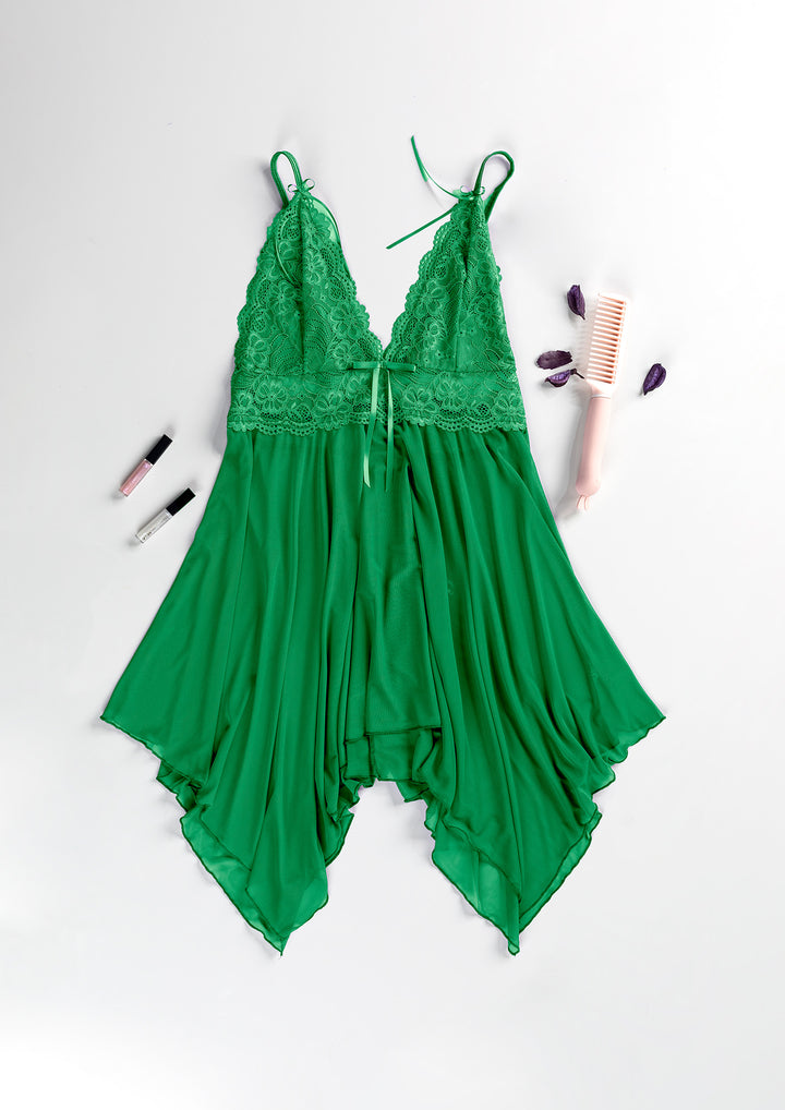 بيبي دول شبك بحواف دانتيل