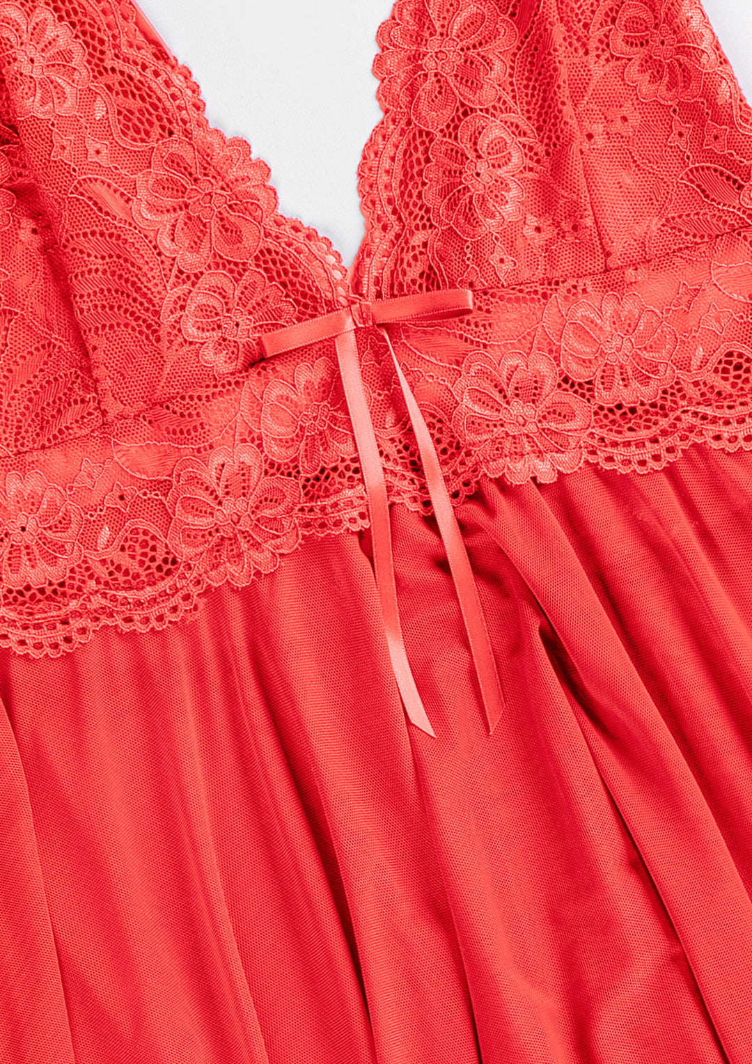 بيبي دول شبك بحواف دانتيل