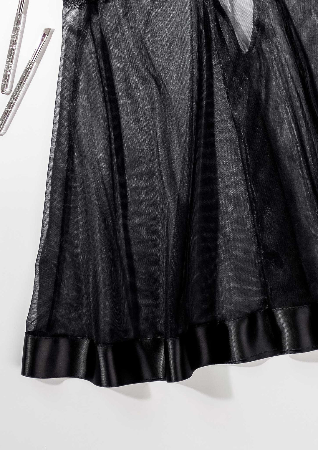 بيبي دول تول بحواف دانتيل