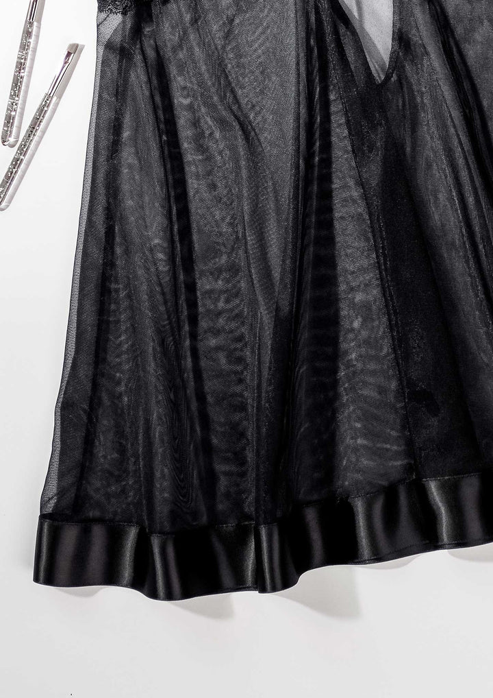 بيبي دول تول بحواف دانتيل