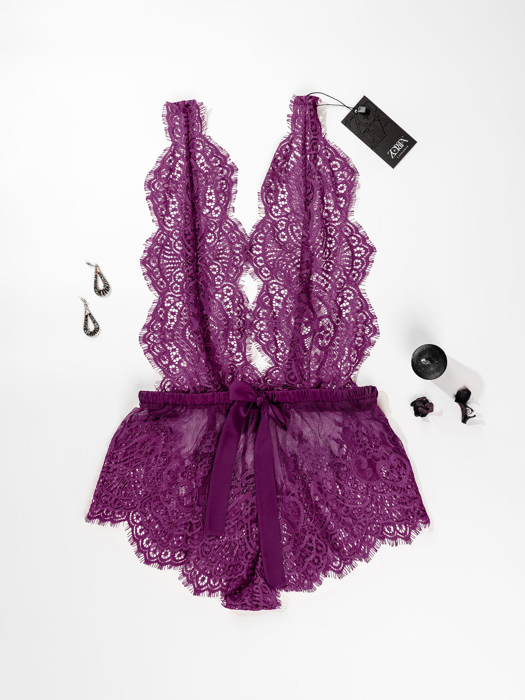 تيدي دانتيل بأشرطة