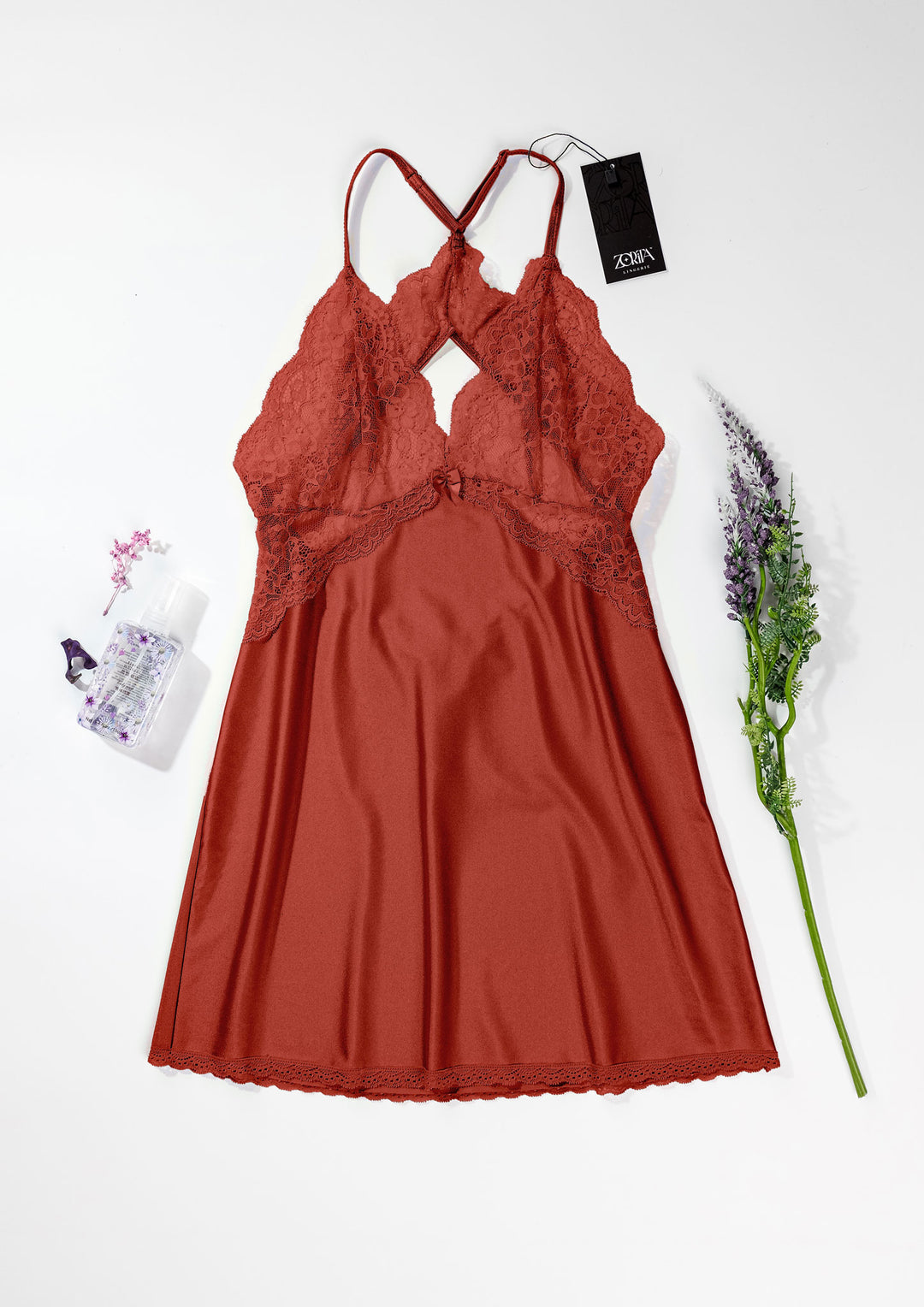 قميص نوم ساتان بلمسة دانتيل