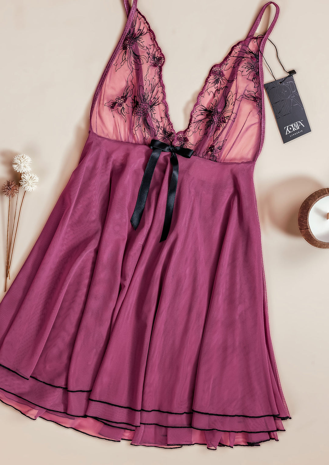 بيبي دول دانتيل بأشرطة رفيعة