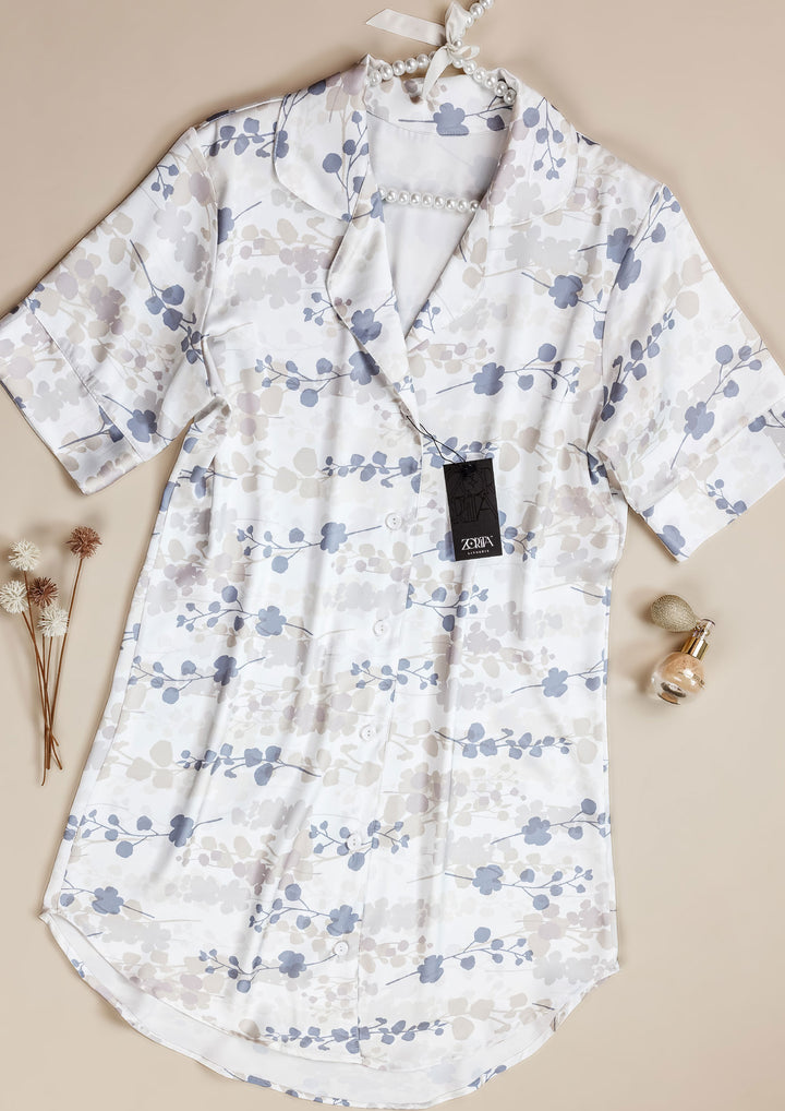 قميص ساتان بأزرار أمامية