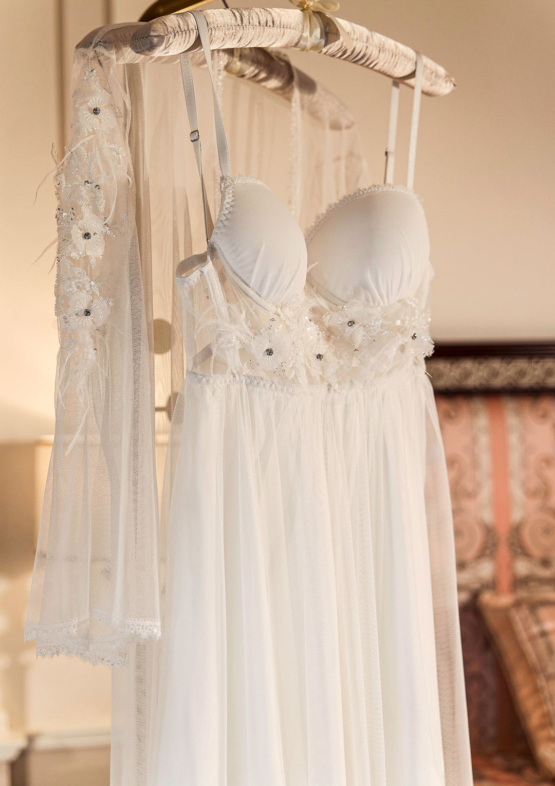 طقم لانجري ساتان للعروس