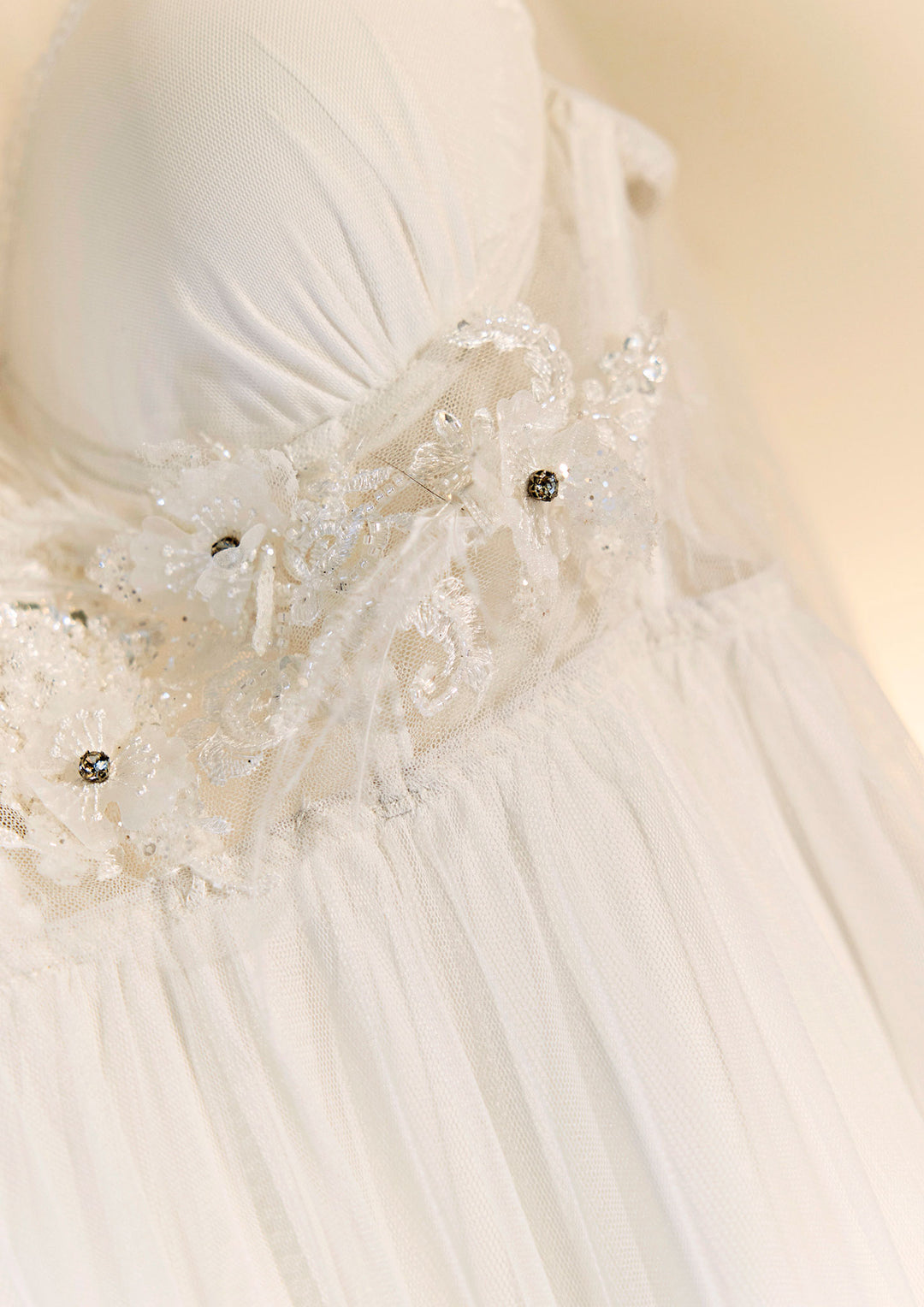 طقم لانجري ساتان للعروس