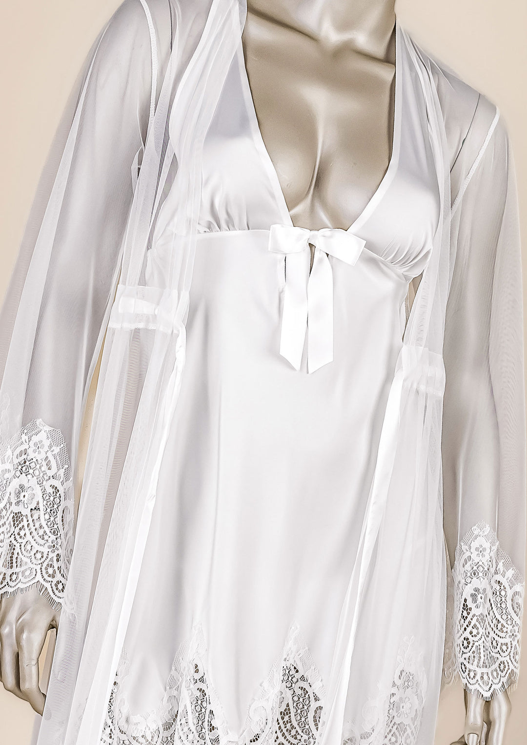 طقم بيبي دول و روب عرائسي