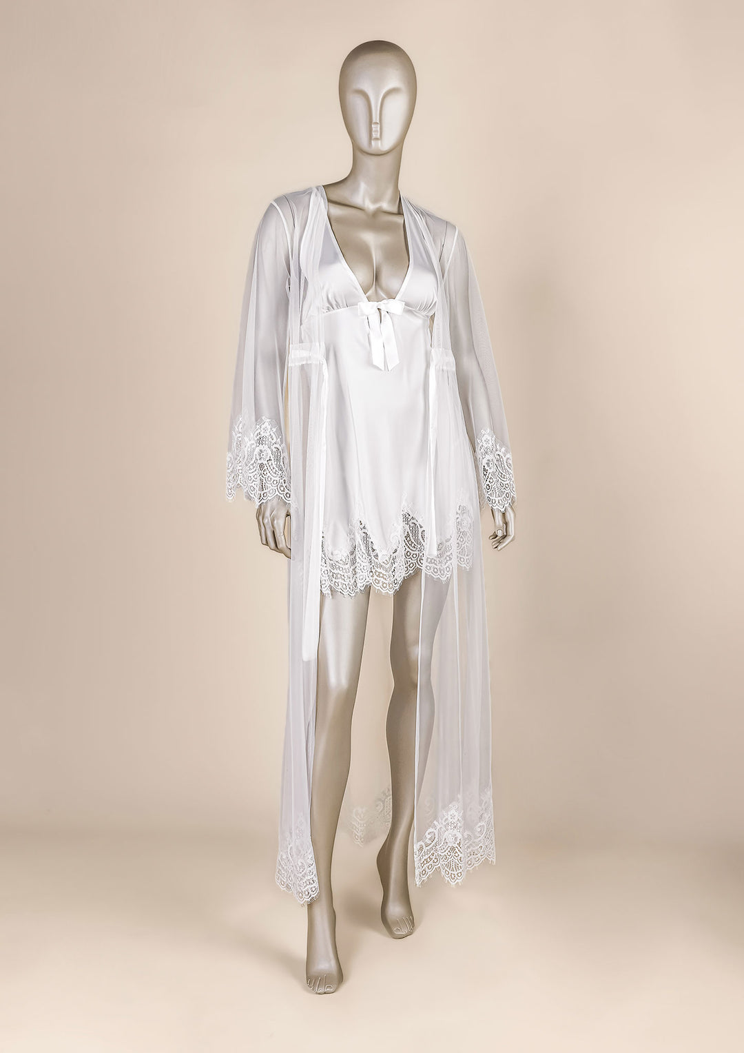 طقم بيبي دول و روب عرائسي