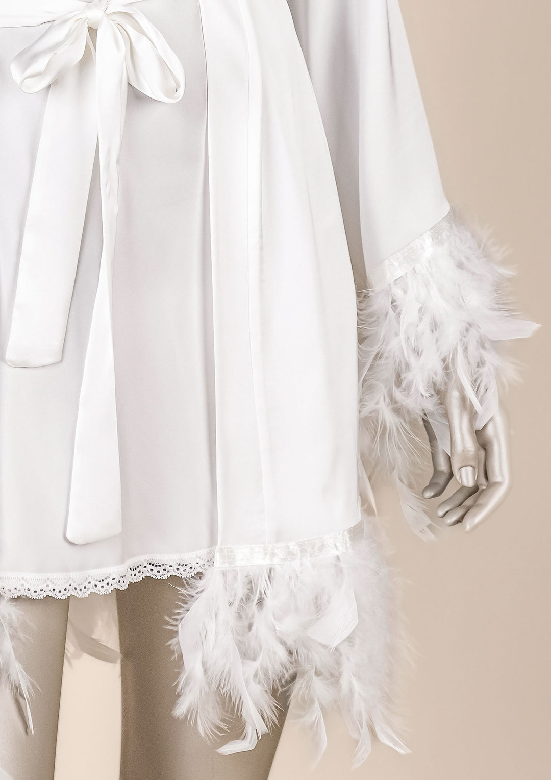 طقم عرائسي بلمسة ريش