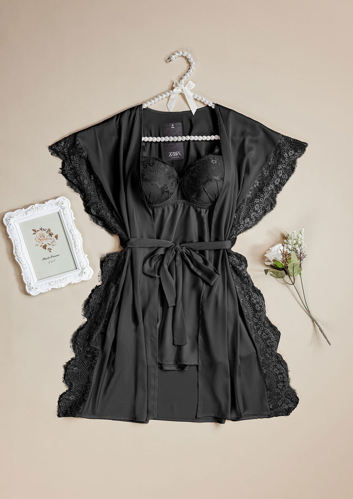 روب ساتان بحواف دانتيل