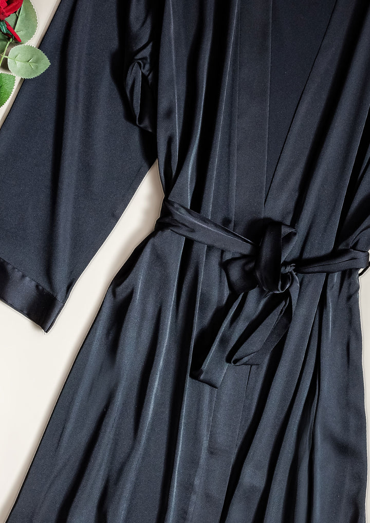 روب ساتان قصير