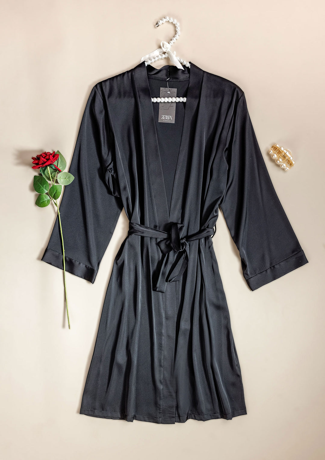 روب ساتان قصير