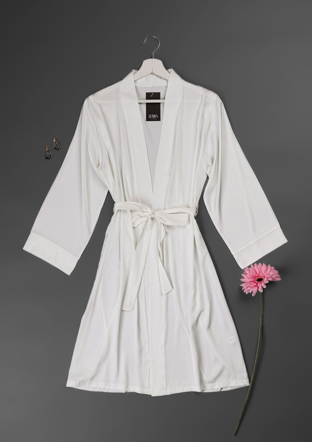 روب ساتان قصير