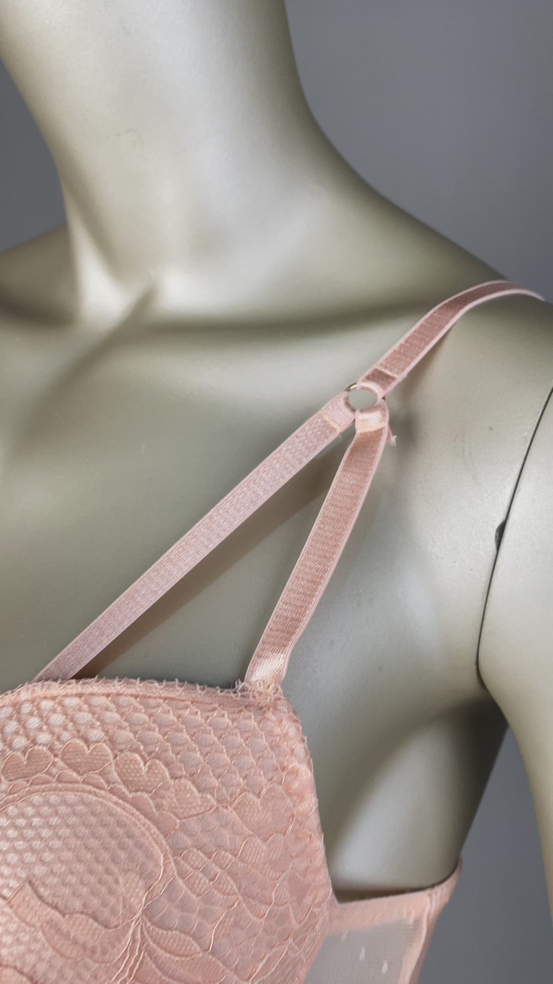 طقم تيدي ساتان بلمسة دانتيل