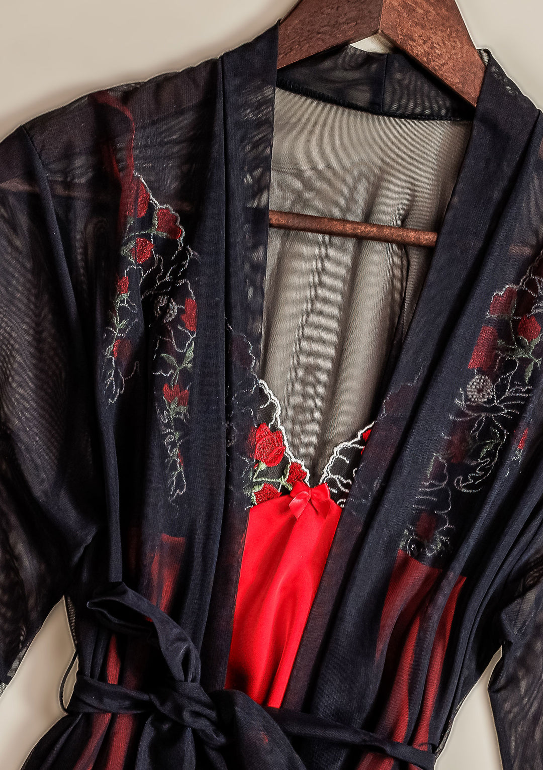 Sexy robe set with trim lace