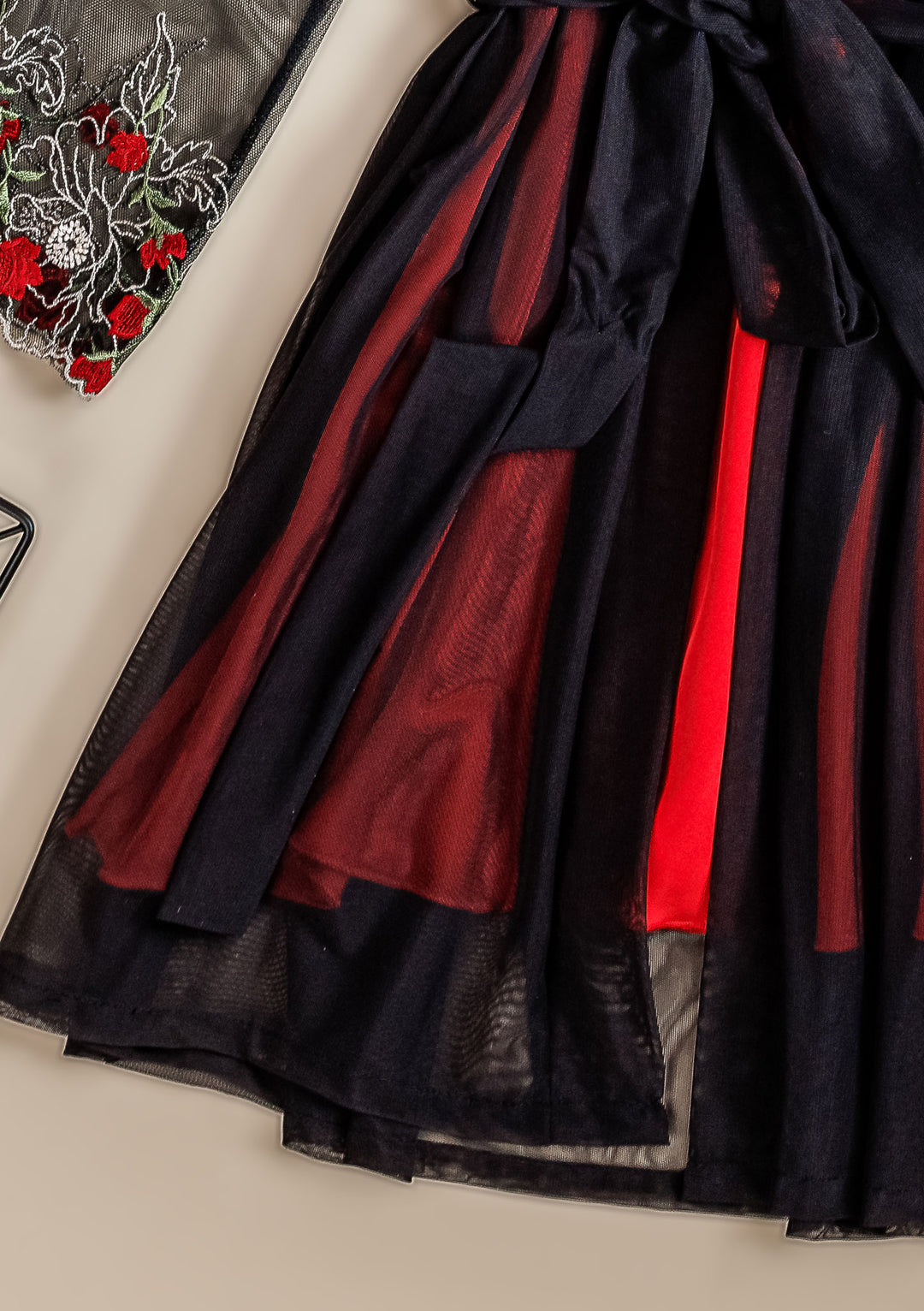 Sexy robe set with trim lace